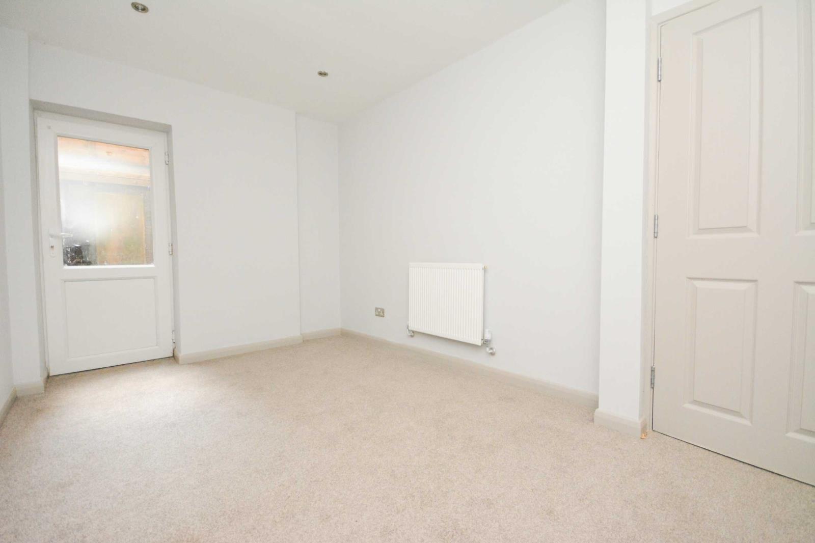 2 Bedroom Apartment For Sale At Lewis Crescent Margate Cliftonville