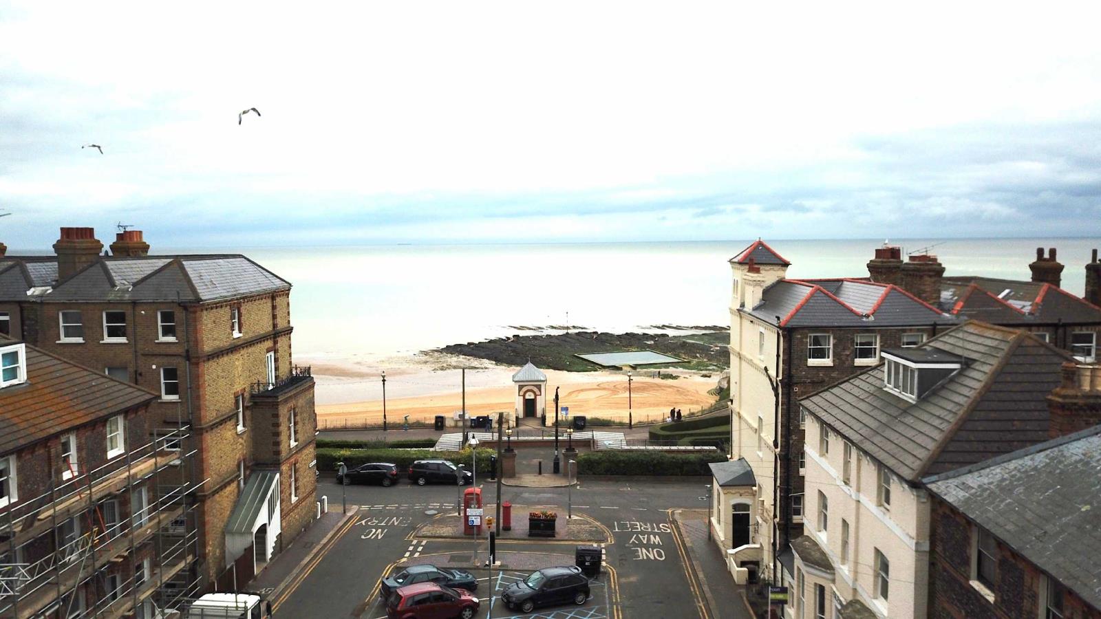2 Bedroom Apartment For Sale At Chandos Square Broadstairs Kent £250,000 Cooke & Co Estate