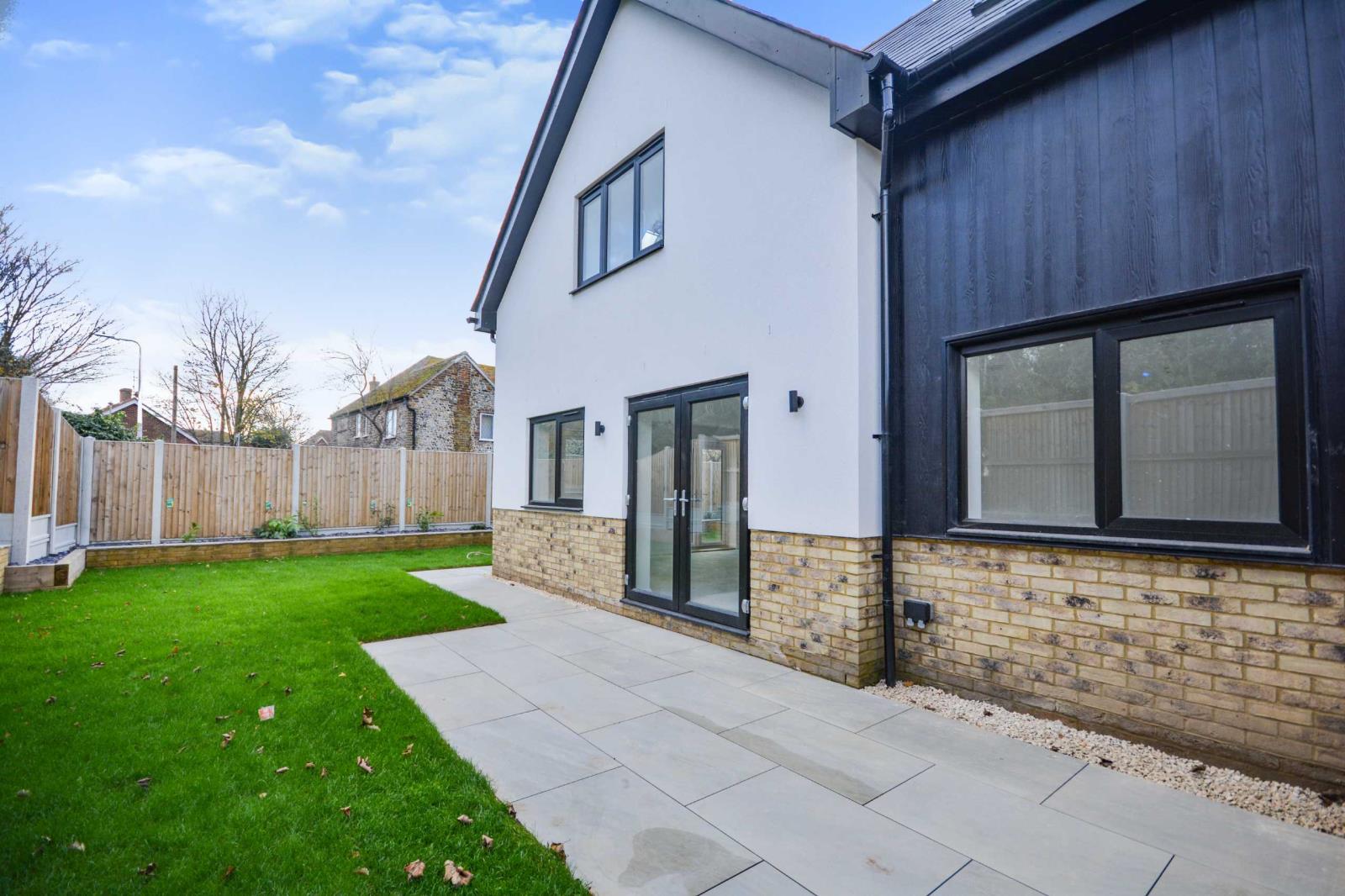 3 Bedroom Detached House For Sale At Wilkes Road Broadstairs Kent £