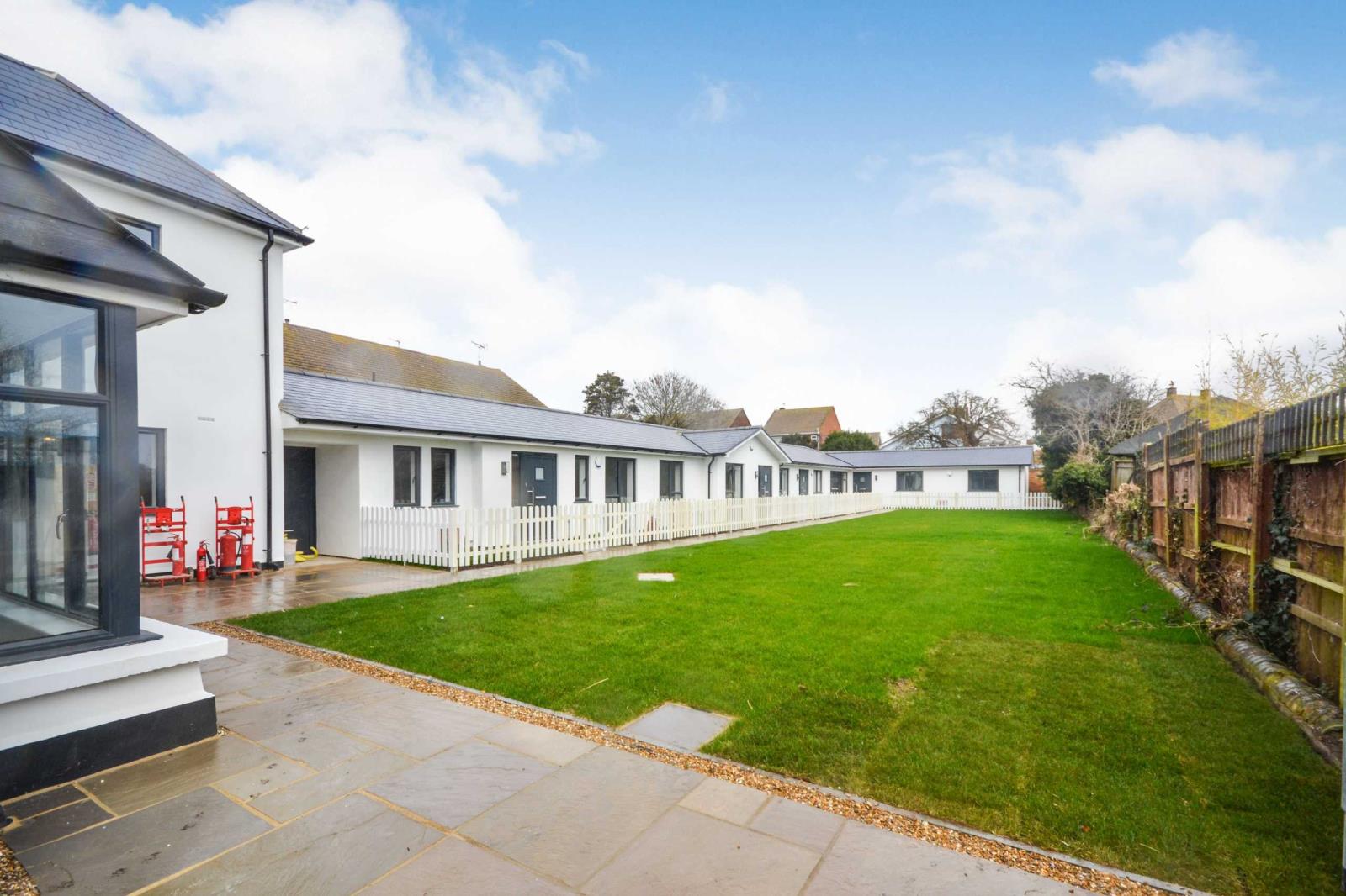 2 Bedroom Apartment For Sale At Queens Road Ramsgate Kent £310,000