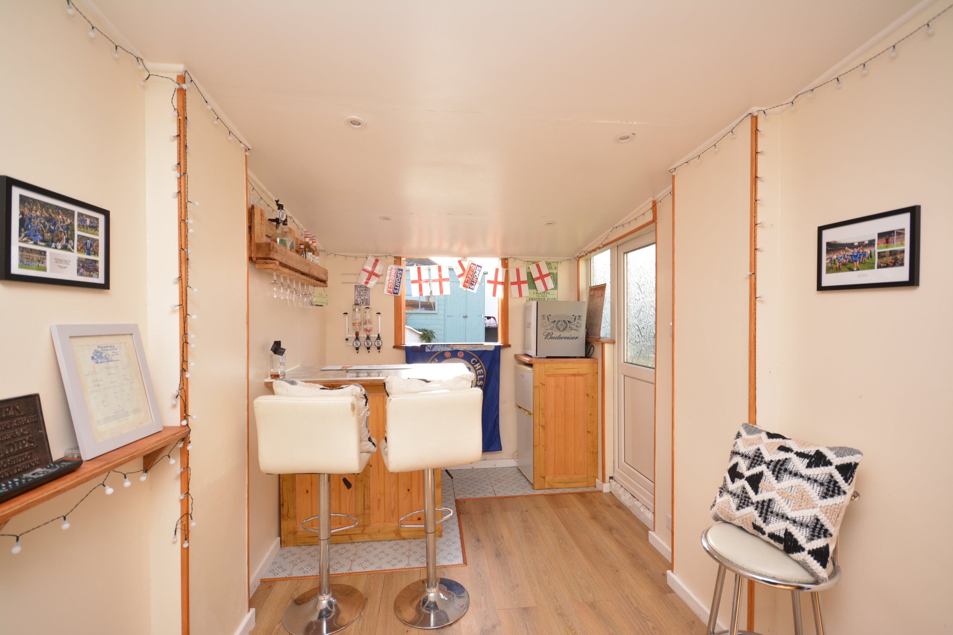 4 Bedroom Semi Detached House For Sale At Northdown Road Cliftonville