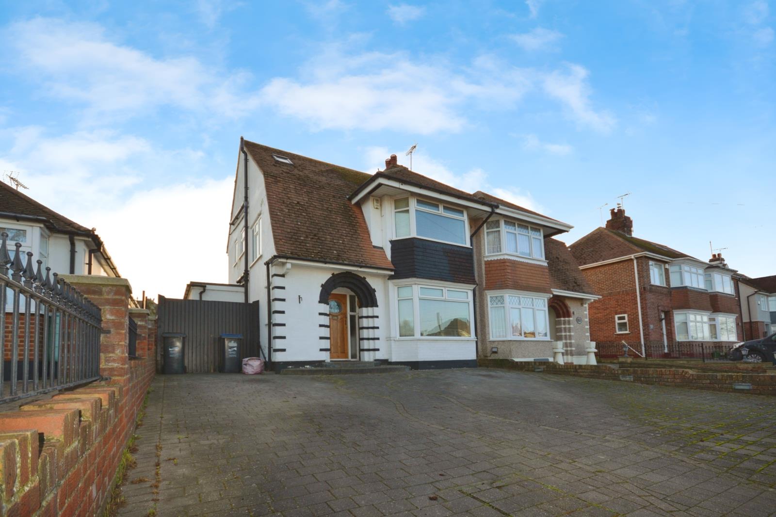 4 Bedroom Semi Detached House For Sale At Northdown Road Cliftonville