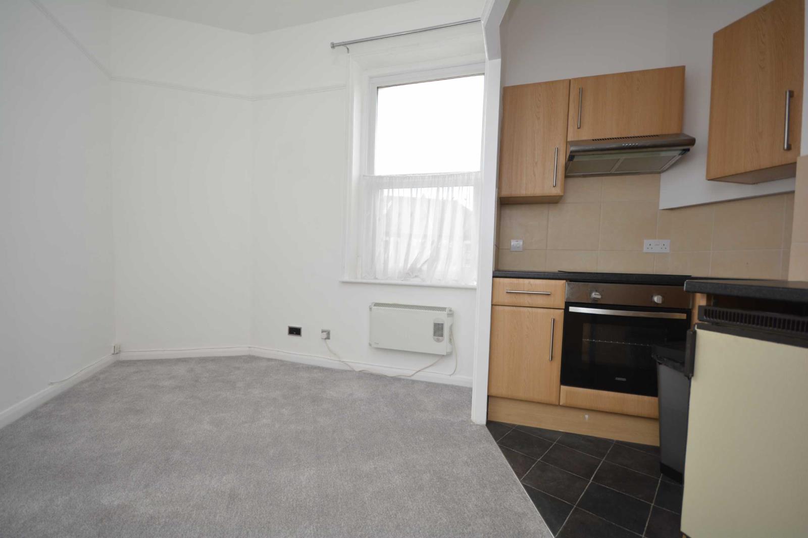 1 Bedroom Apartment For Sale At Wrotham Road Broadstairs Kent £