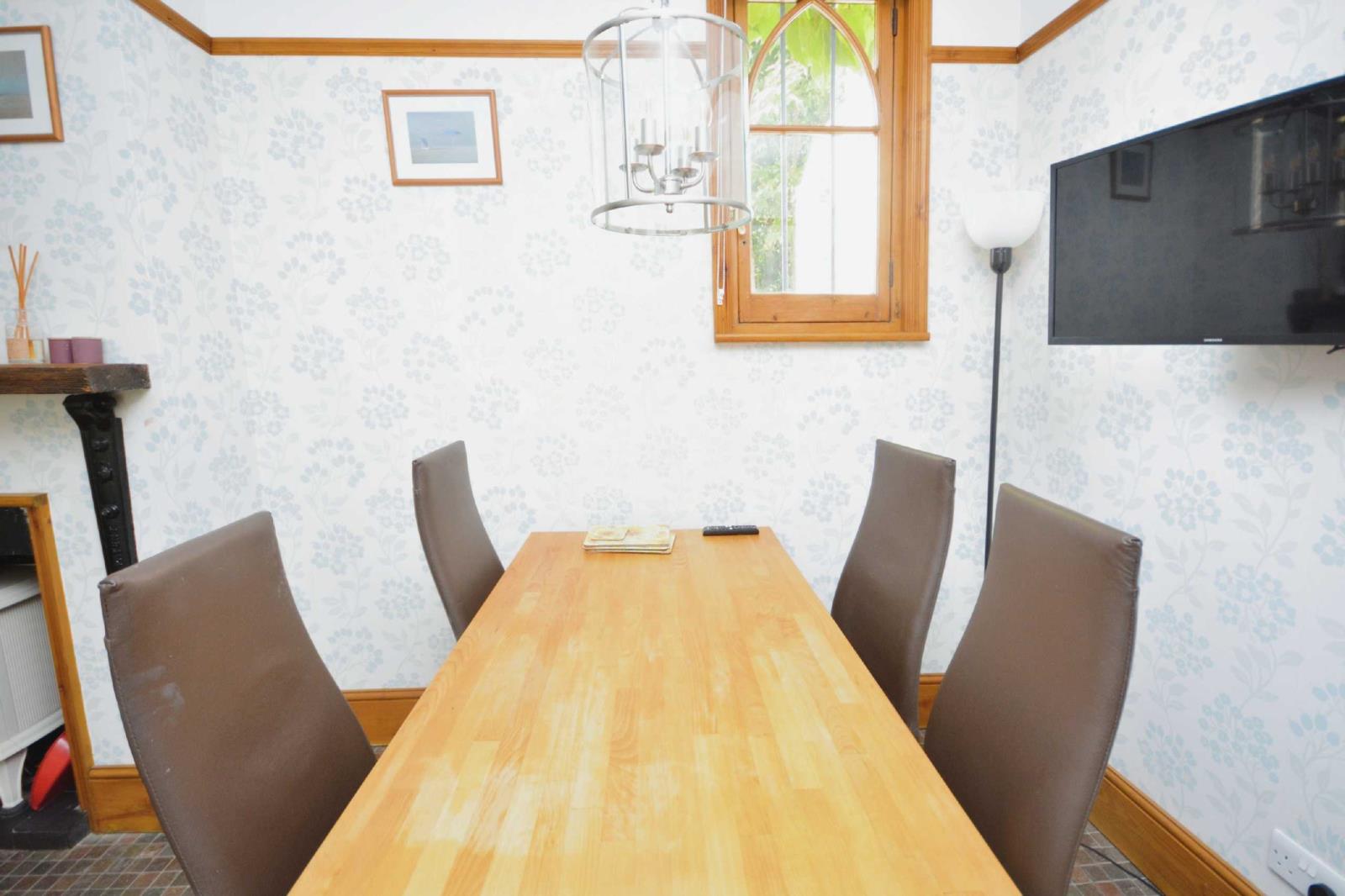 2 Bedroom Detached House For Sale At Montefiore Avenue Ramsgate Kent