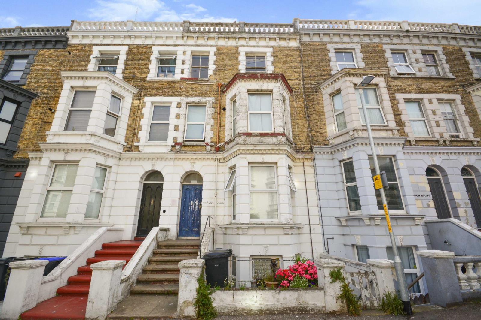 1 Bedroom Apartment For Sale At Edgar Road Margate Cliftonville Kent