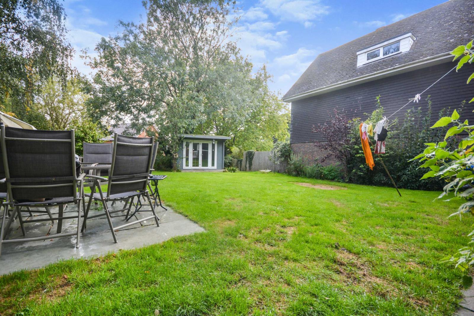 5 Bedroom Detached House For Sale At Beech Grove Ramsgate Cliffsend Kent £710,000 Cooke & Co