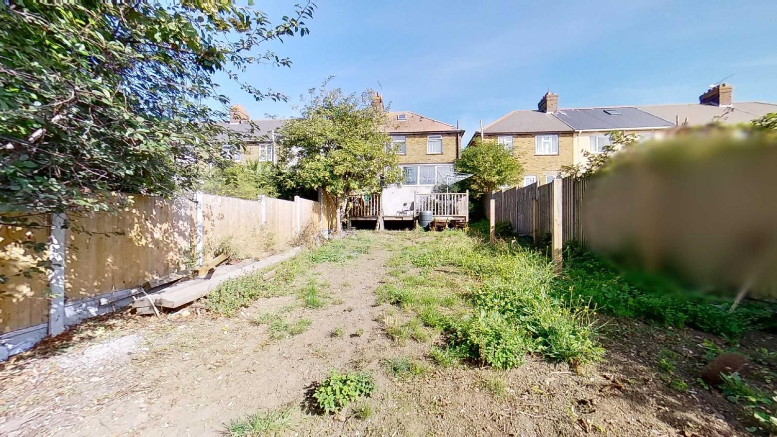 3 Bedroom End Of Terrace House For Sale At Marlowe Road Margate Kent