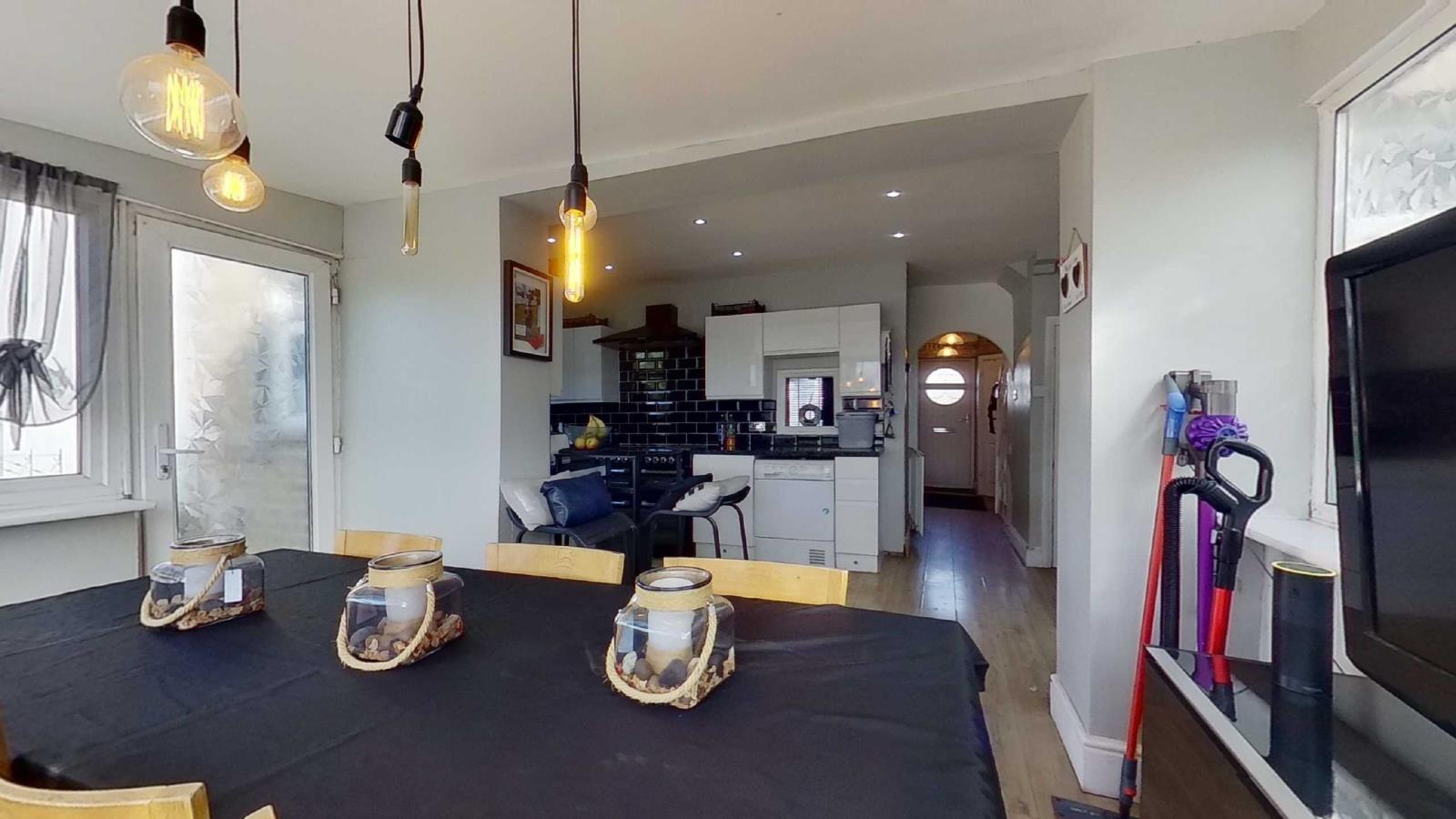 3 Bedroom End Of Terrace House For Sale At Marlowe Road Margate Kent