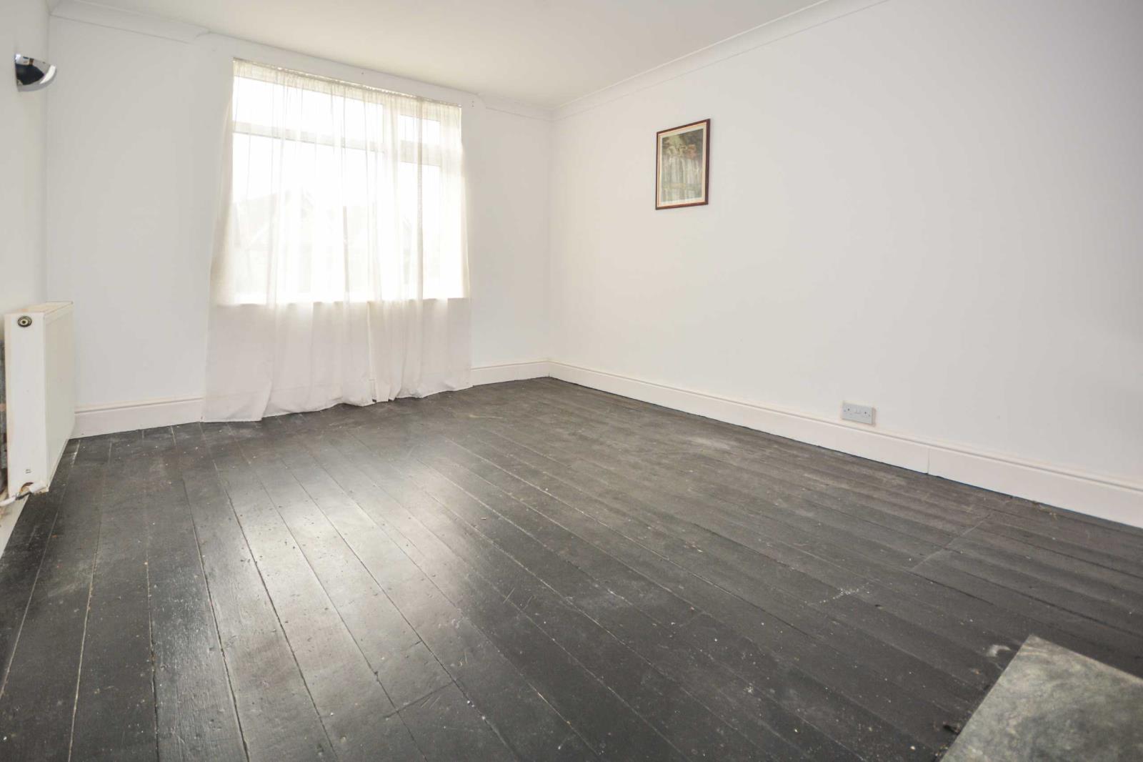 4 Bedroom End Of Terrace House For Sale At Crow Hill Broadstairs Kent