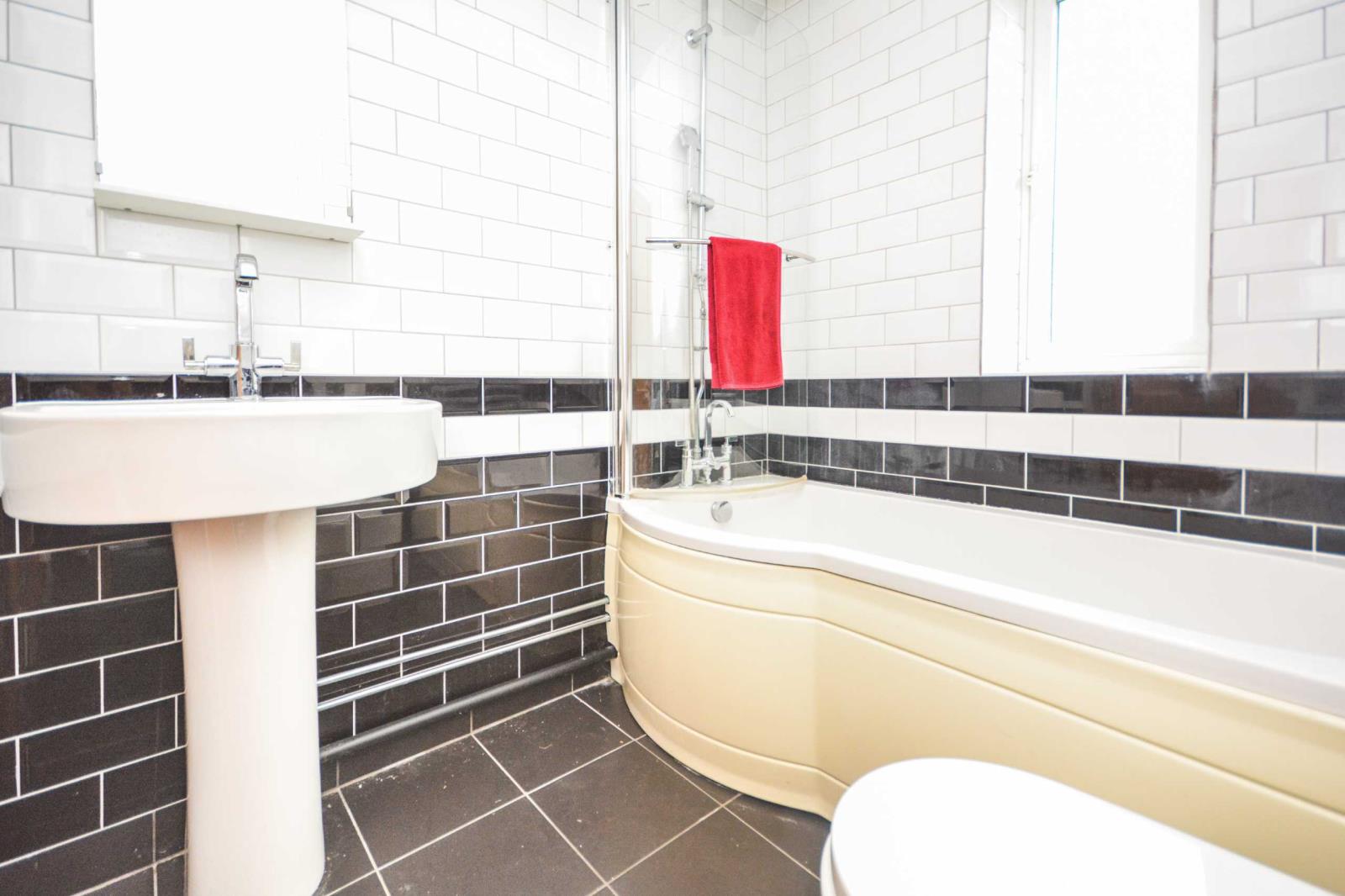 4 Bedroom End Of Terrace House For Sale At Crow Hill Broadstairs Kent