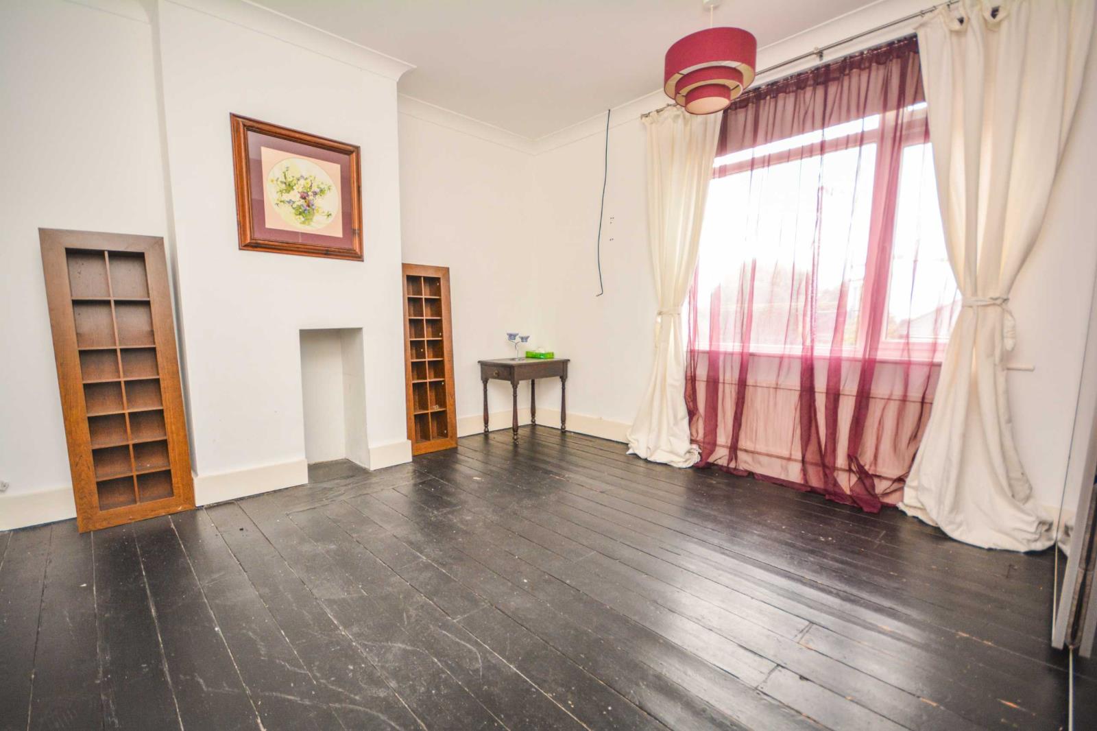 4 Bedroom End Of Terrace House For Sale At Crow Hill Broadstairs Kent