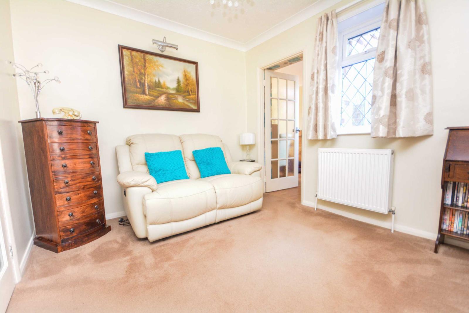 3 Bedroom Detached Bungalow For Sale At The Paddocks Broadstairs Kent