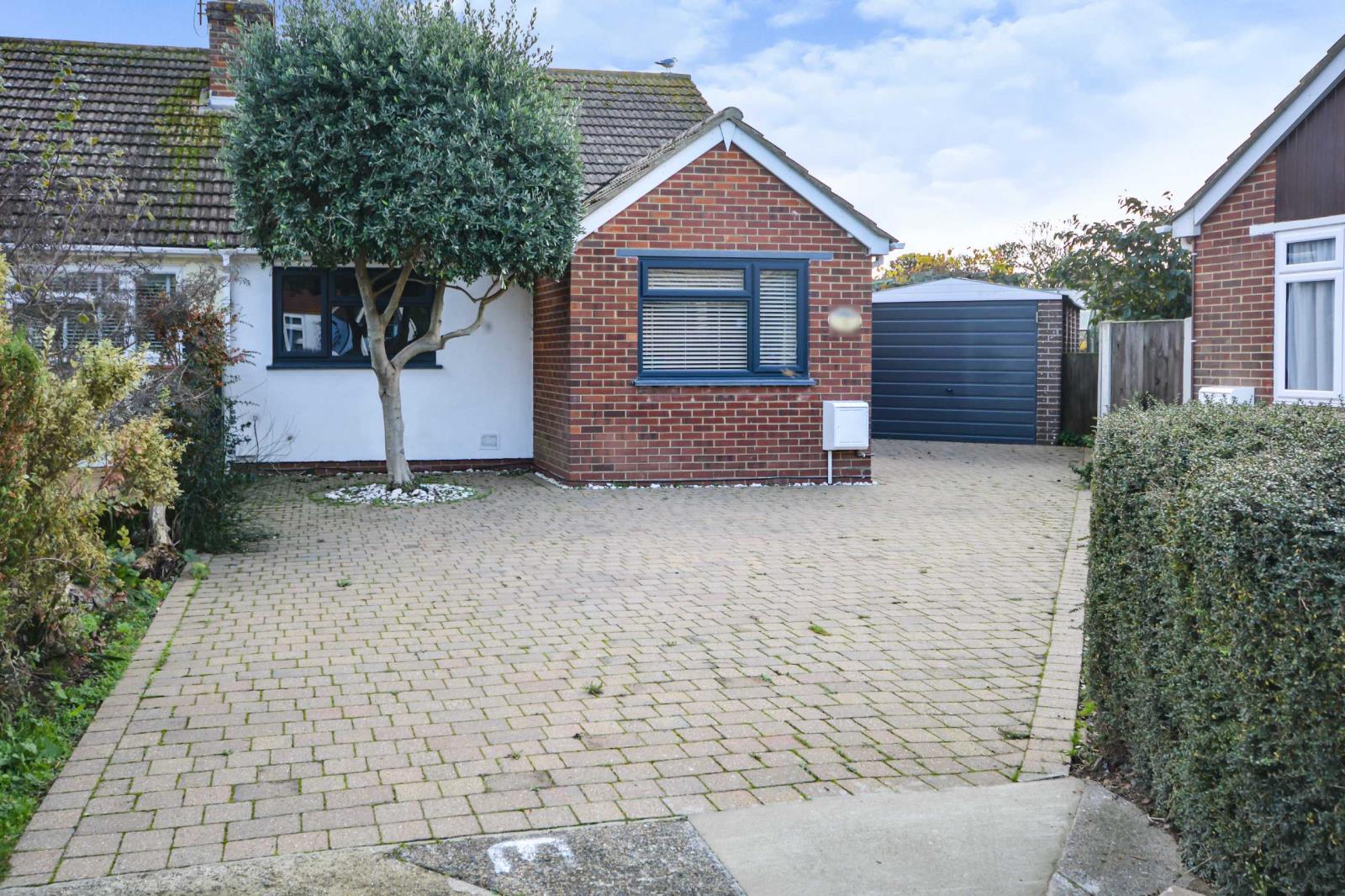2 Bedroom Semi Detached Bungalow For Sale At Wayne Close Broadstairs Kent £380,000 Cooke