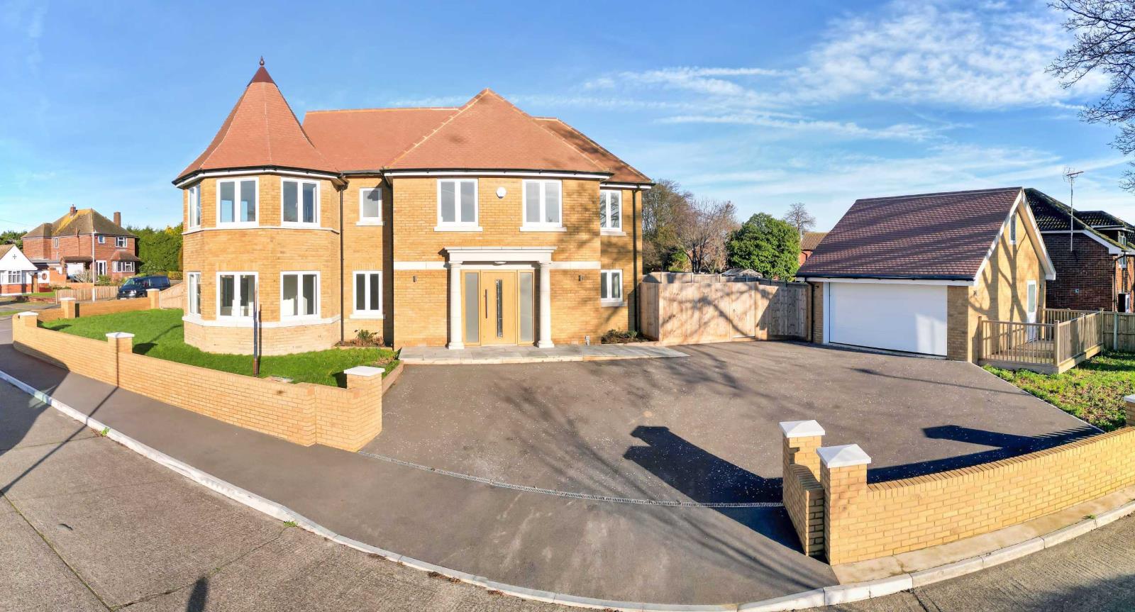 4 Bedroom Detached House For Sale At Park Avenue Broadstairs Kent £