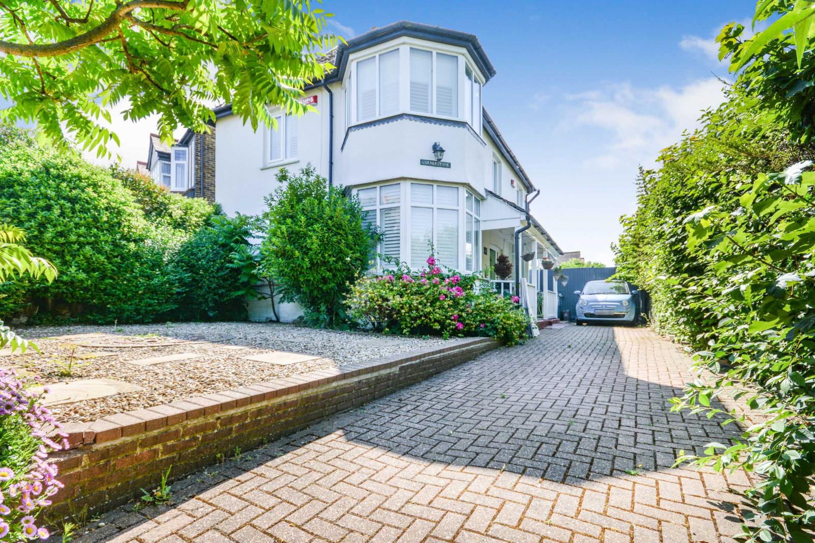 3 Bedroom Detached House For Sale At Northdown Park Road Margate Kent