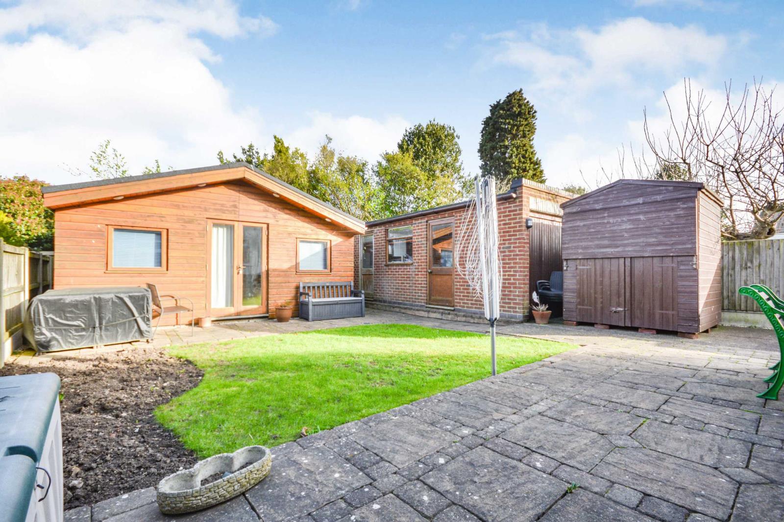 4 Bedroom Semi Detached House For Sale At Osborne Road Broadstairs Kent