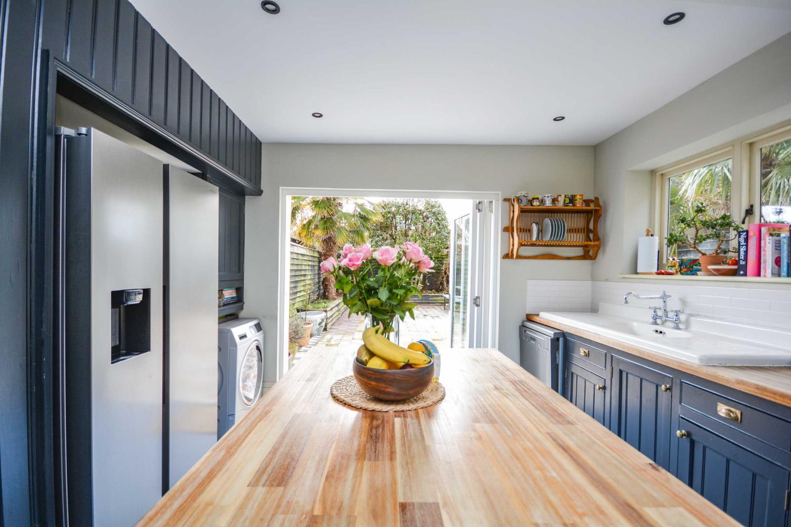 6 Bedroom Semidetached House For Sale At Pierremont Avenue Broadstairs