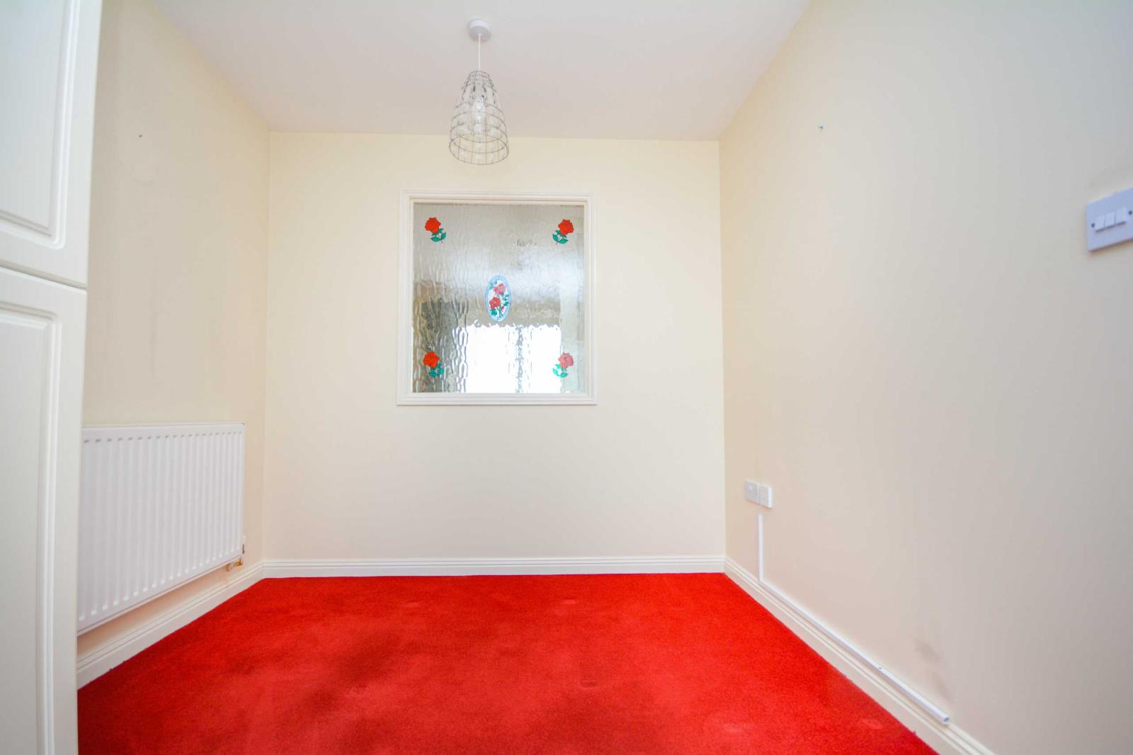 4 Bedroom End Of Terrace House For Sale At Harebrook Ramsgate Kent £