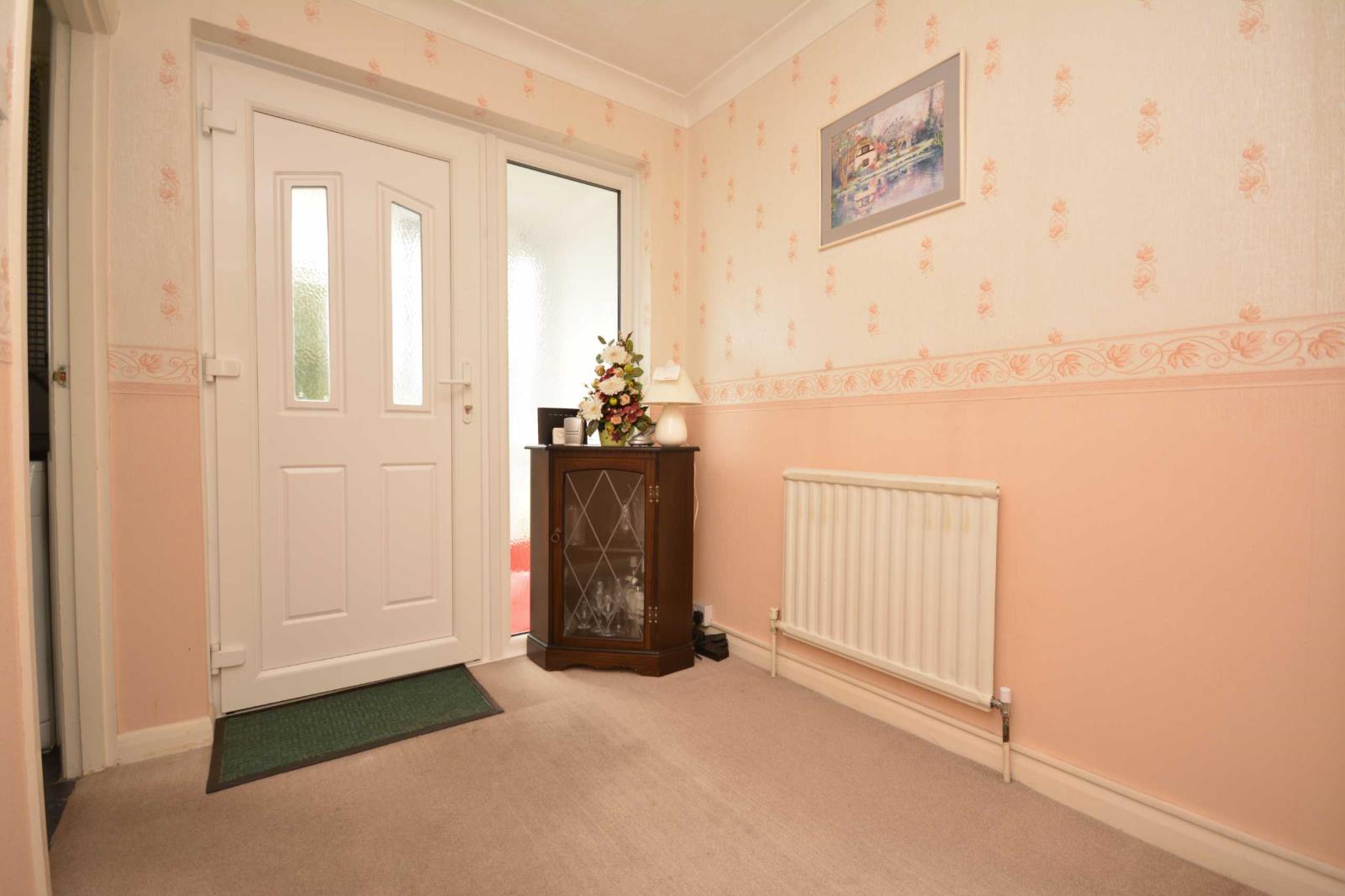 2 Bedroom Semi Detached Bungalow For Sale At Pluckley Gardens Margate