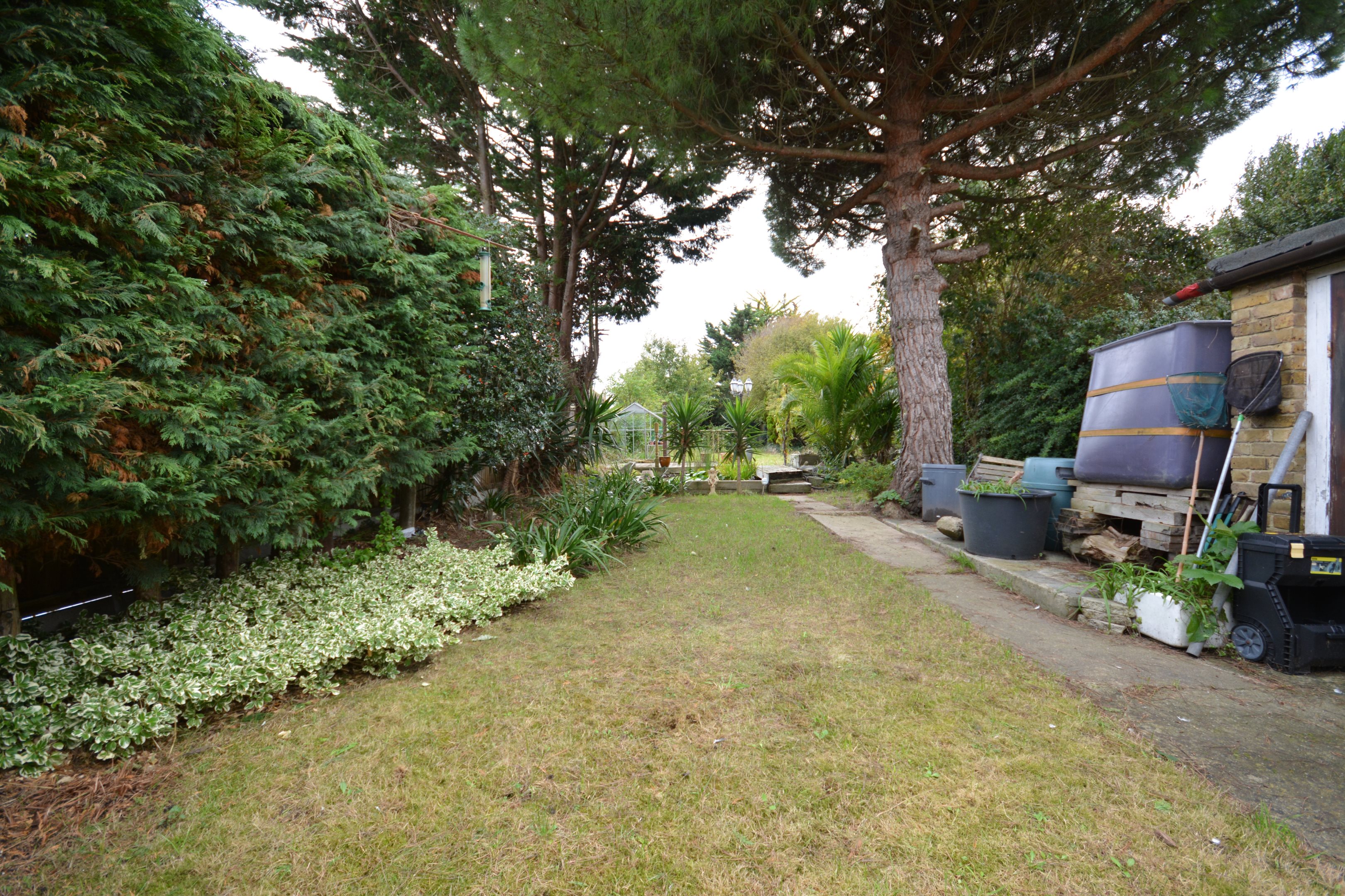 4 Bedroom Semi Detached House For Sale At Westbrook Avenue Margate Kent