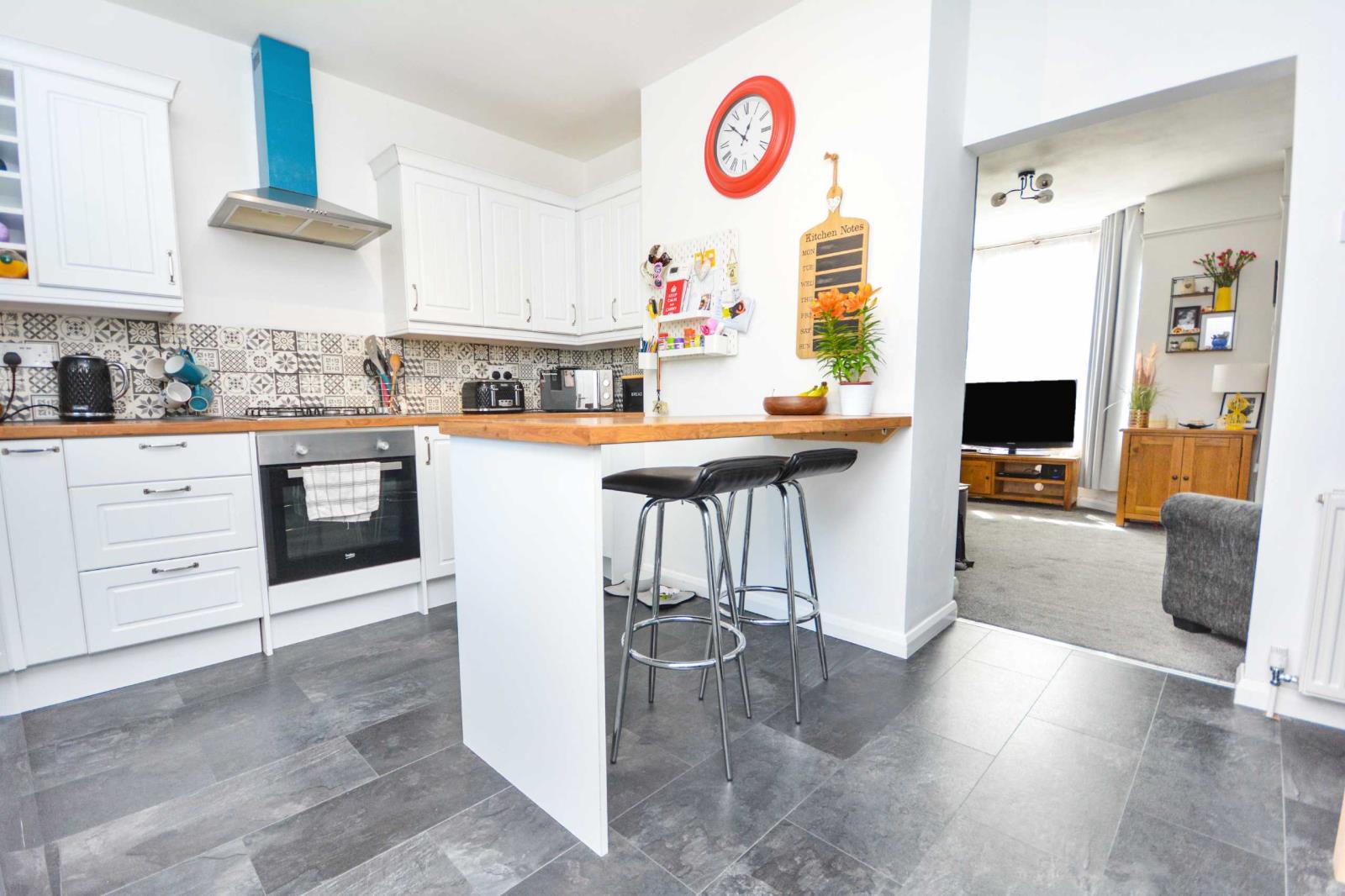 3 Bedroom End Of Terrace House For Sale At Boundary Road Ramsgate Kent