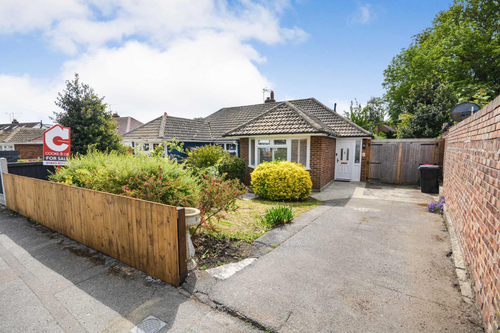 2 Bedroom Semi Detached Bungalow For Sale At West Dumpton Lane Ramsgate