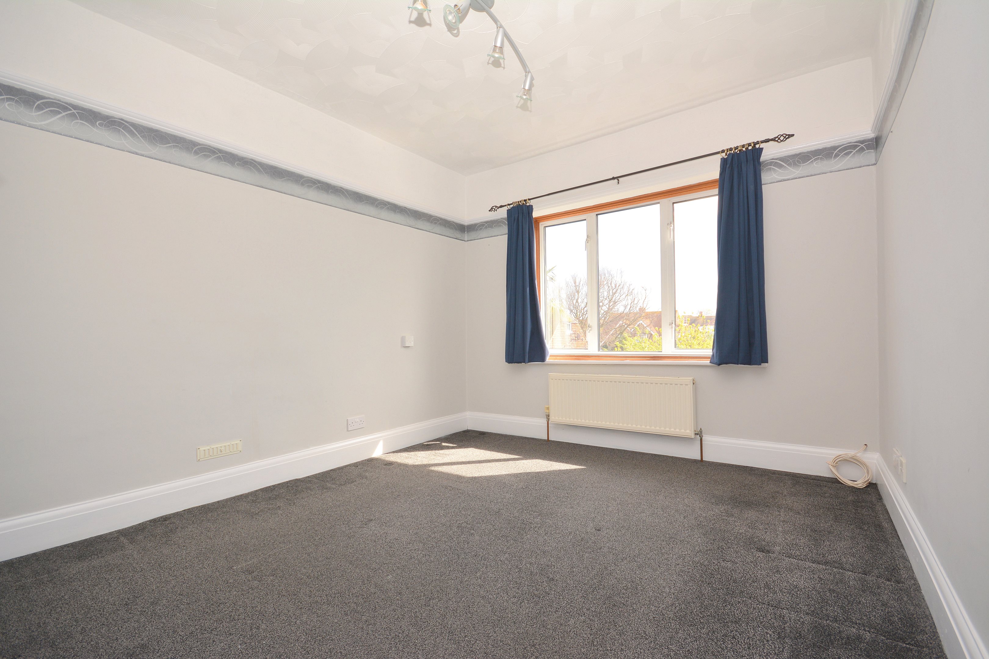 5 Bedroom Detached House For Sale At Northumberland Avenue Cliftonville Kent £637,000 Cooke