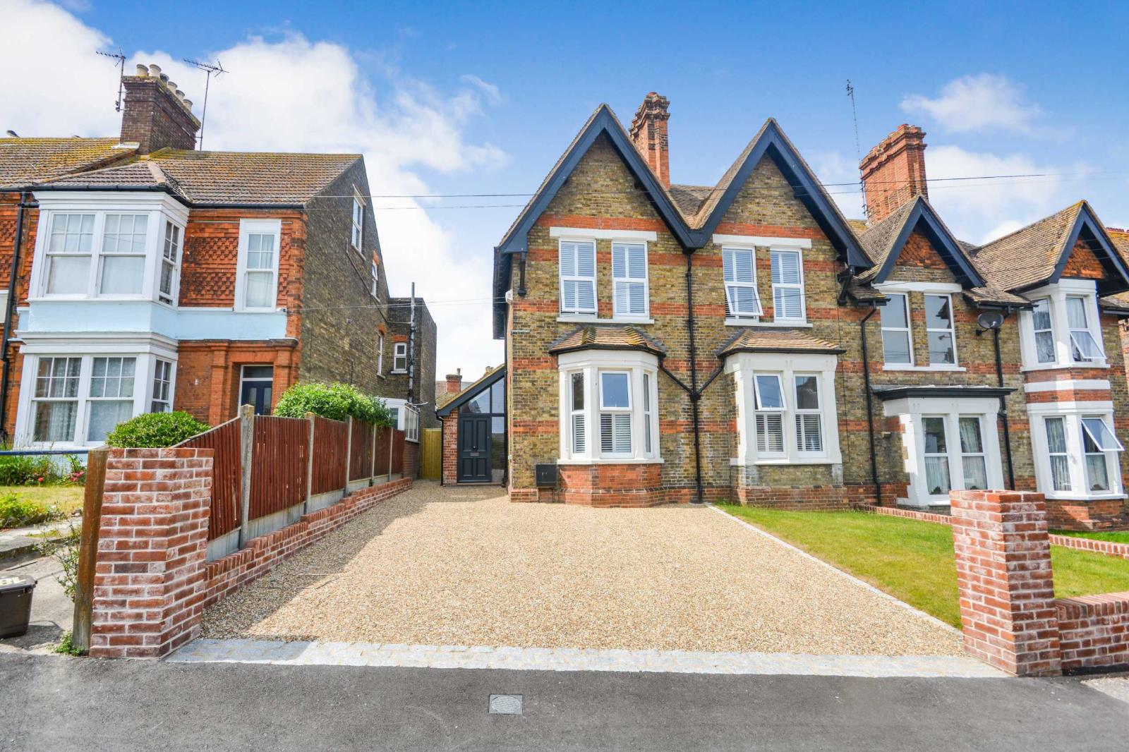 Properties for Sale In Cooke & Co Estate and Letting Agents