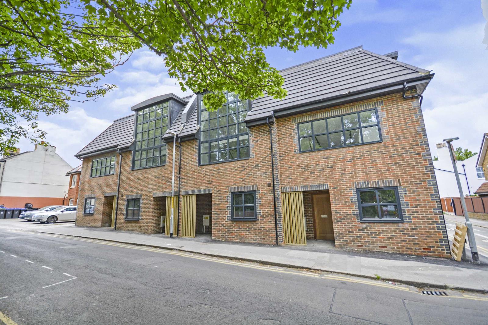 2 Bedroom Terraced House For Sale At 45 Victoria Road Margate Kent £