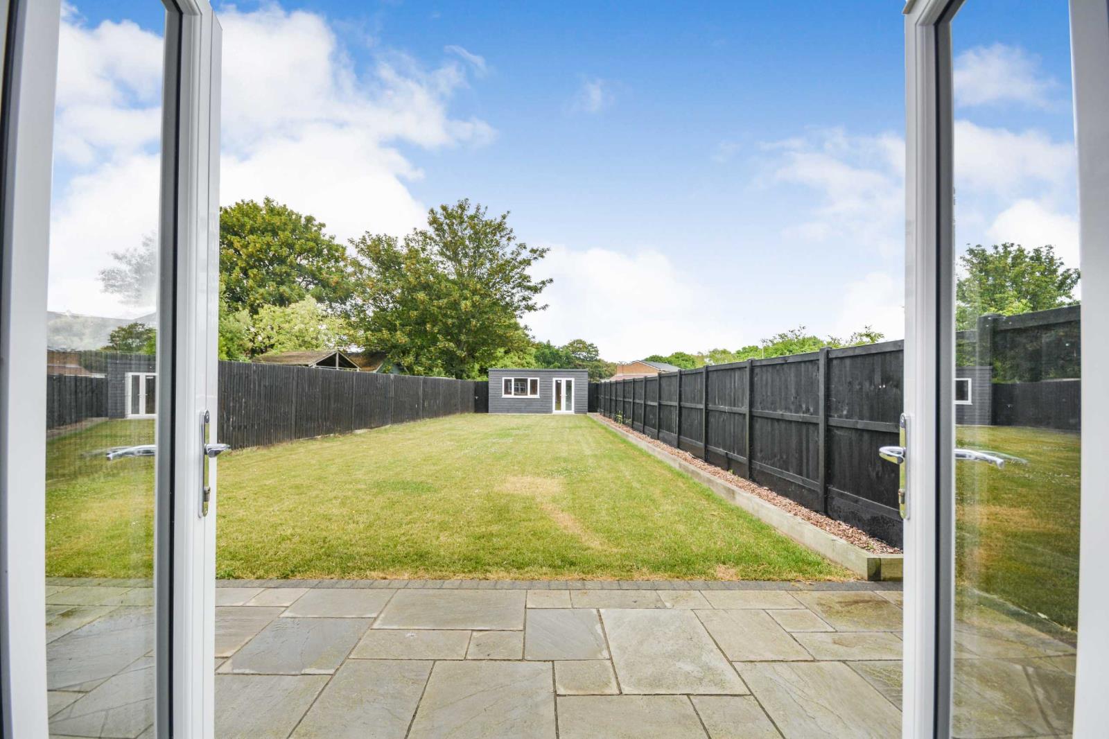 3 Bedroom Detached House For Sale At Grange Road Broadstairs Kent £