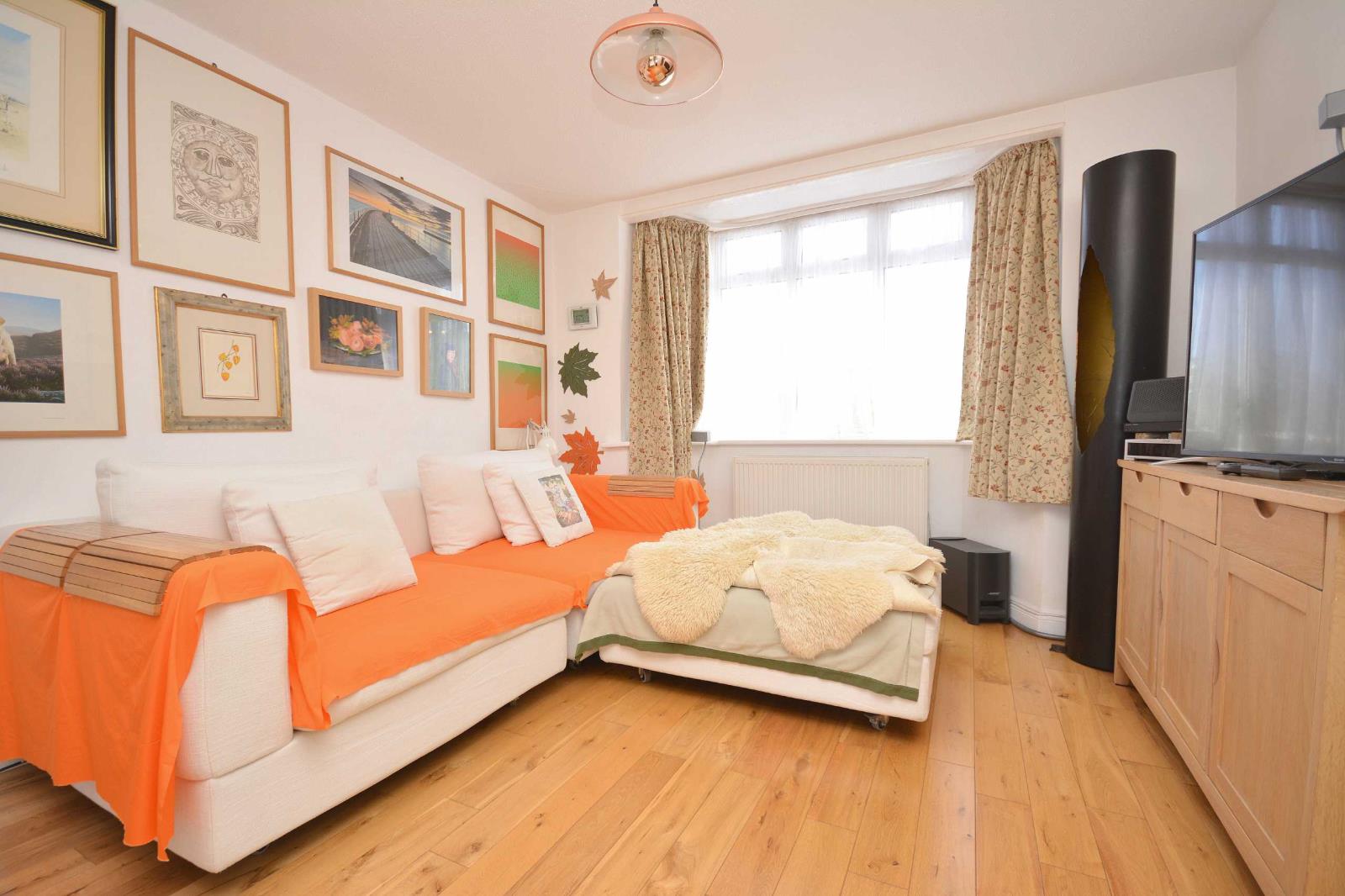 3 Bedroom Semi Detached House For Sale At St James Park Road Margate