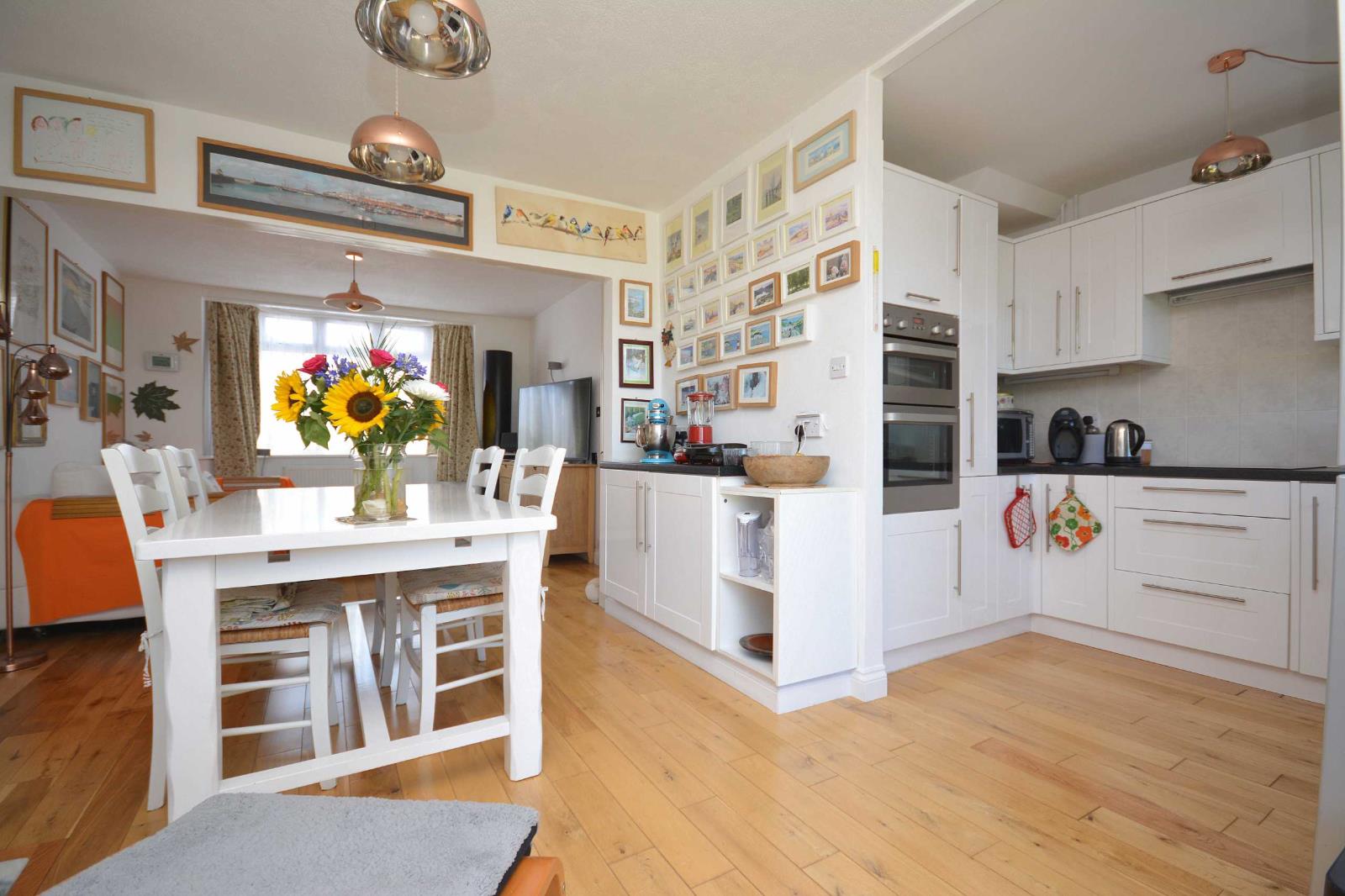 3 Bedroom Semi Detached House For Sale At St James Park Road Margate