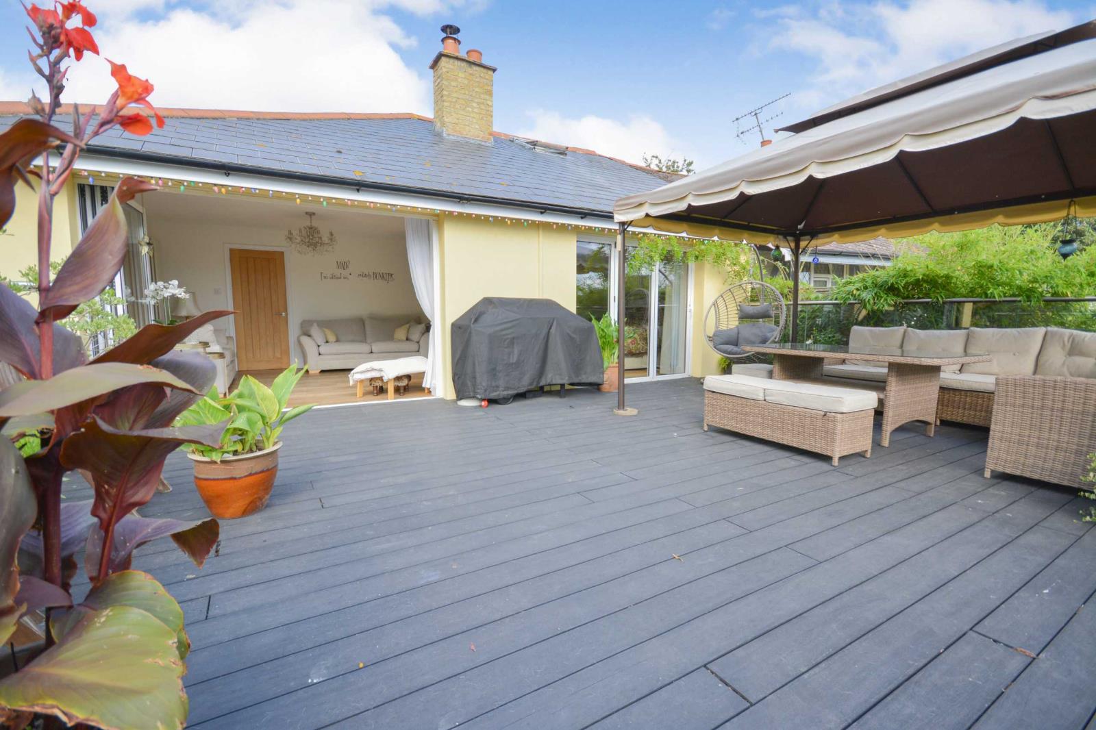 3 Bedroom Semi Detached Bungalow For Sale At Dane Road Margate Kent £