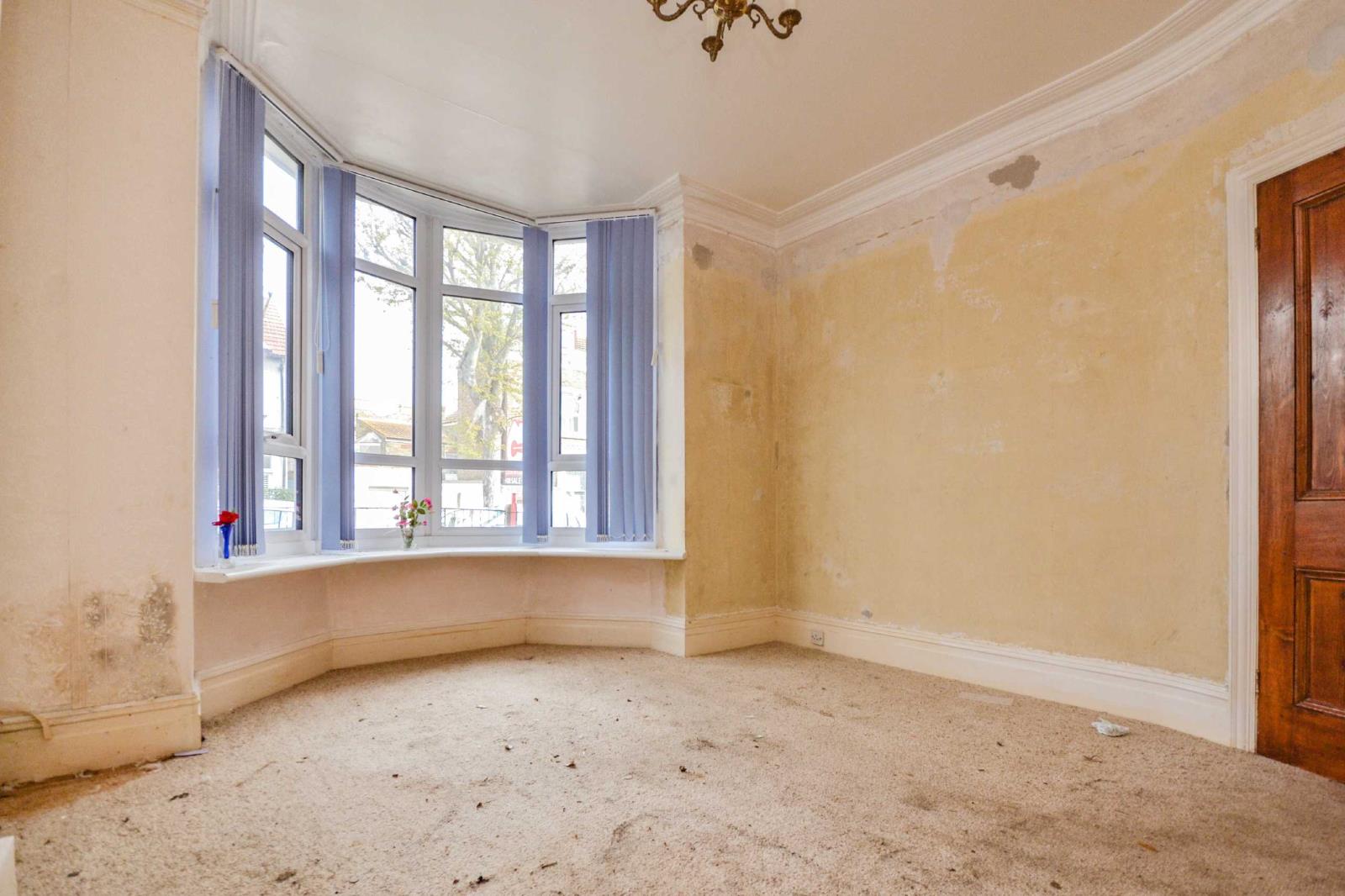 3 Bedroom Semi Detached House For Sale At Edith Road Ramsgate Kent £