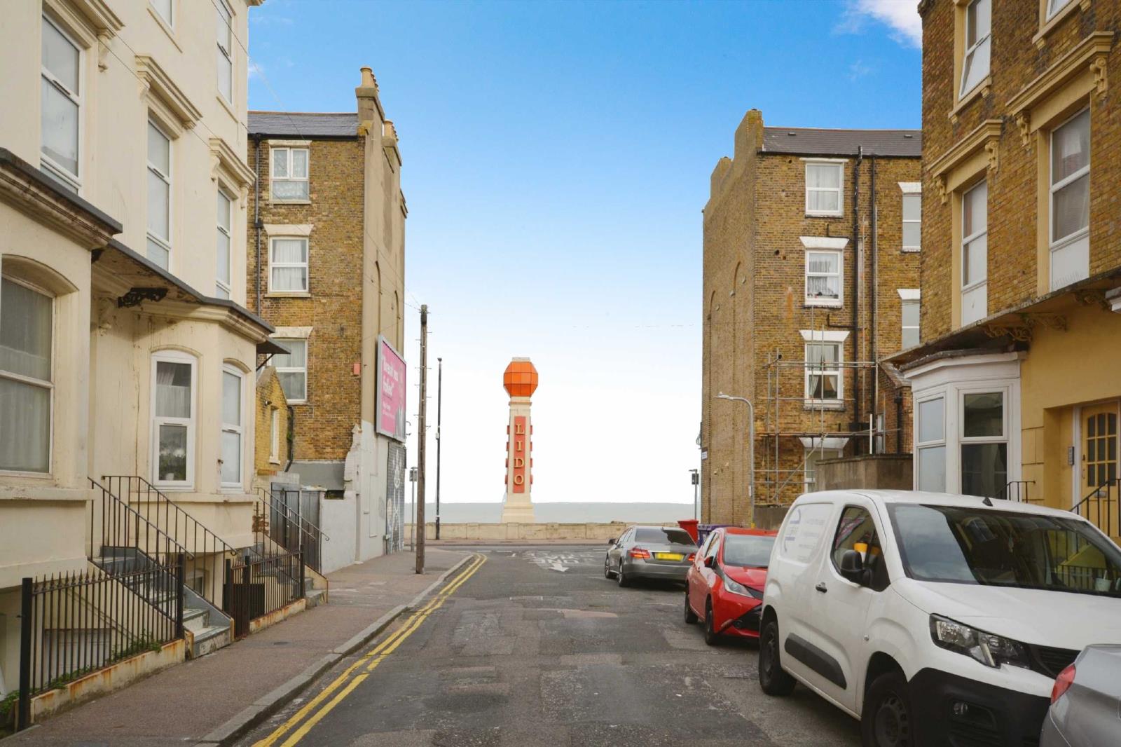 1 Bedroom Apartment For Sale At Ethelbert Road Margate Kent £139,000