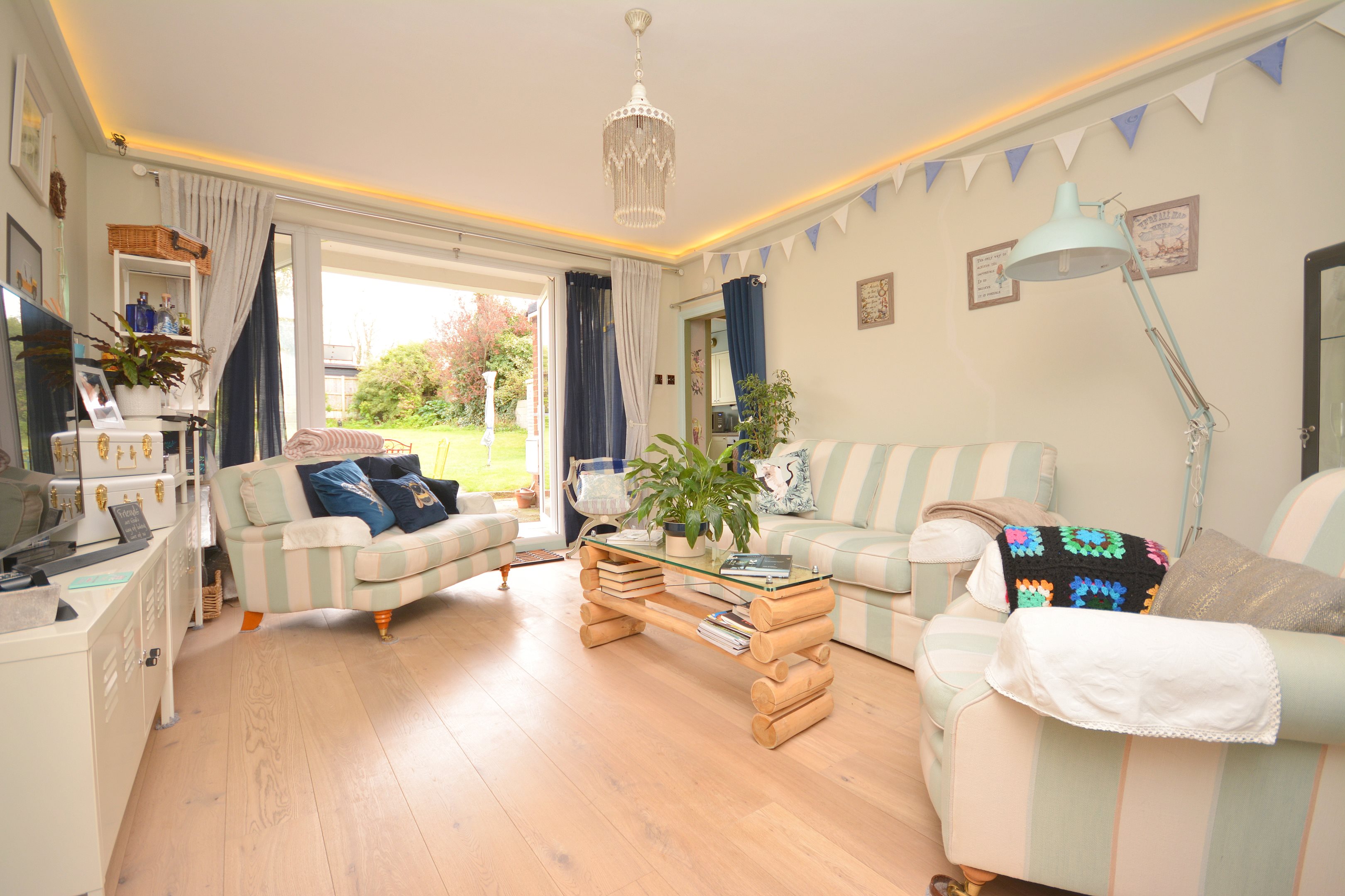 2 Bedroom Apartment For Sale At Northumberland Avenue Margate Kent £