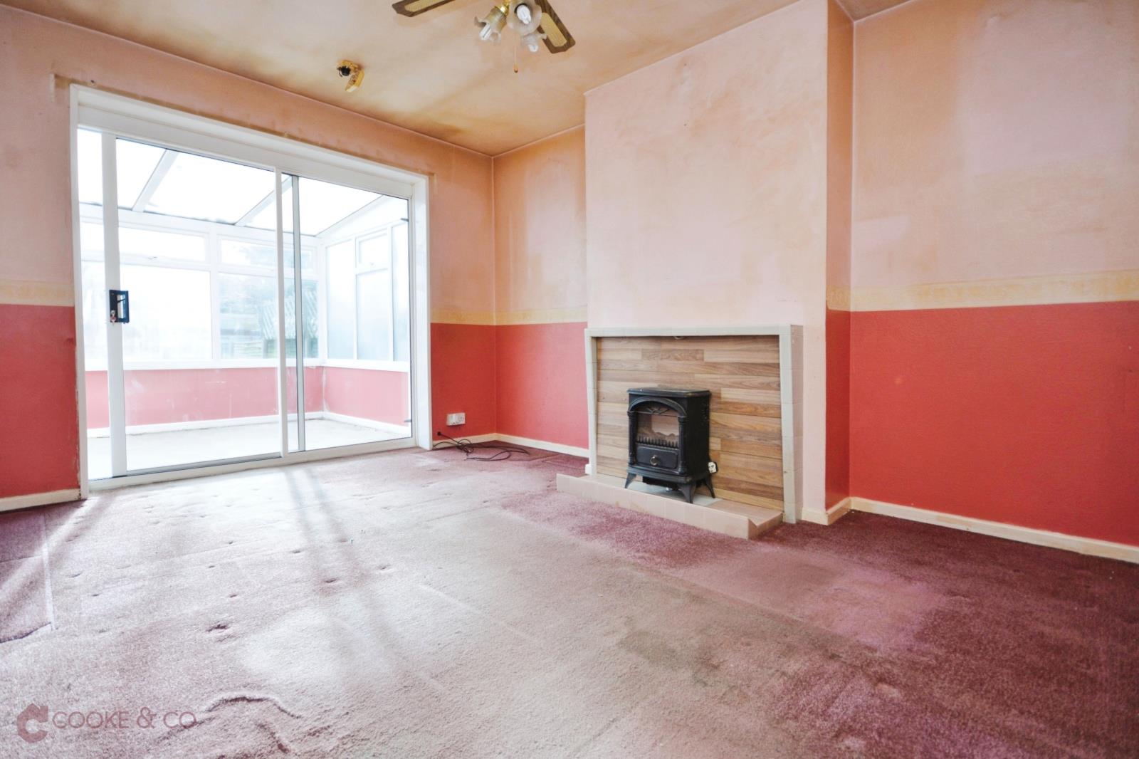 3 Bedroom Semi Detached Bungalow For Sale At Greenhill Gardens Ramsgate