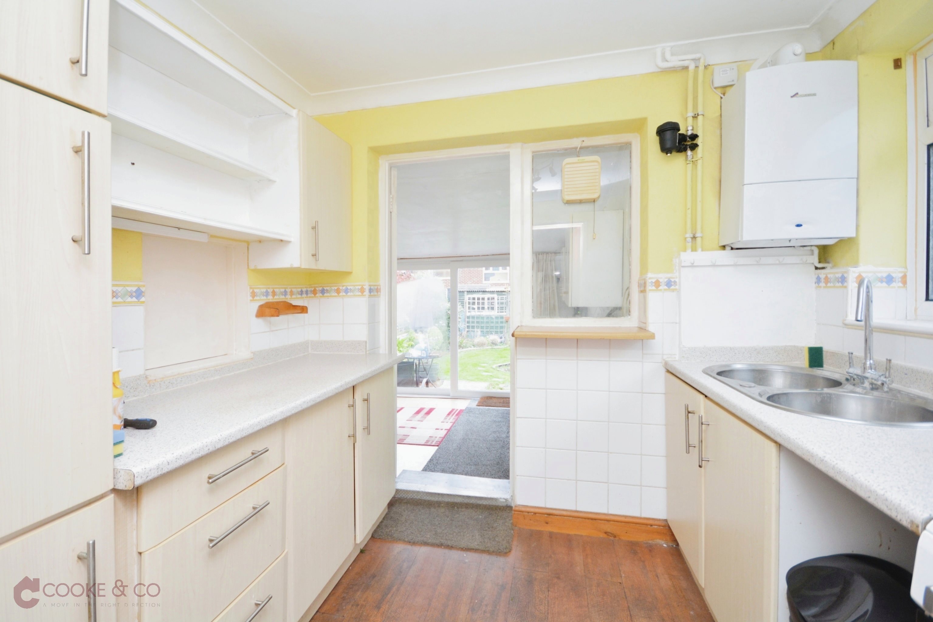 3 Bedroom Semi Detached House For Sale At Upper Dumpton Park Road