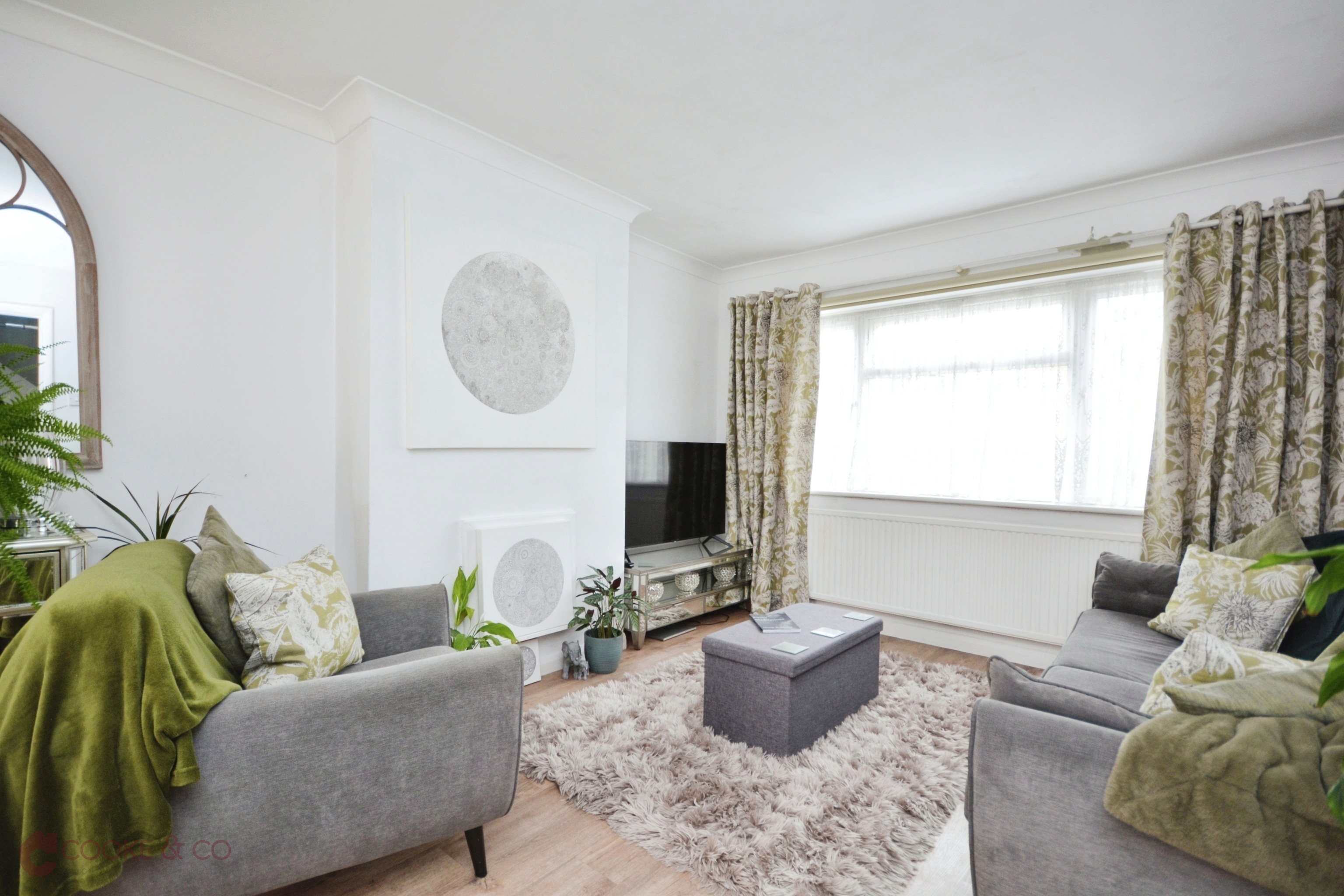 3 Bedroom Semi Detached House For Sale At Kevin Drive Ramsgate Kent £