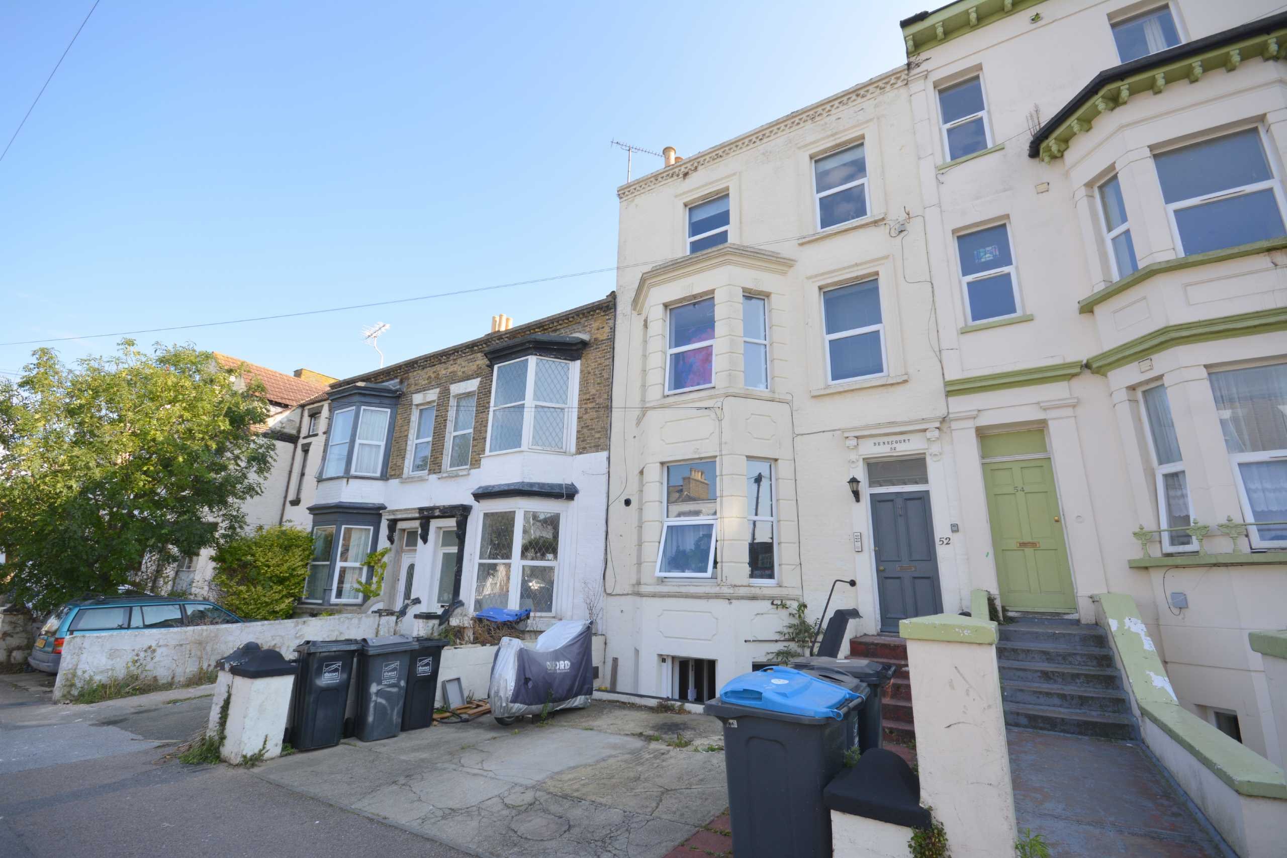2 Bedroom Apartment For Sale At Godwin Road Margate Kent £160,000