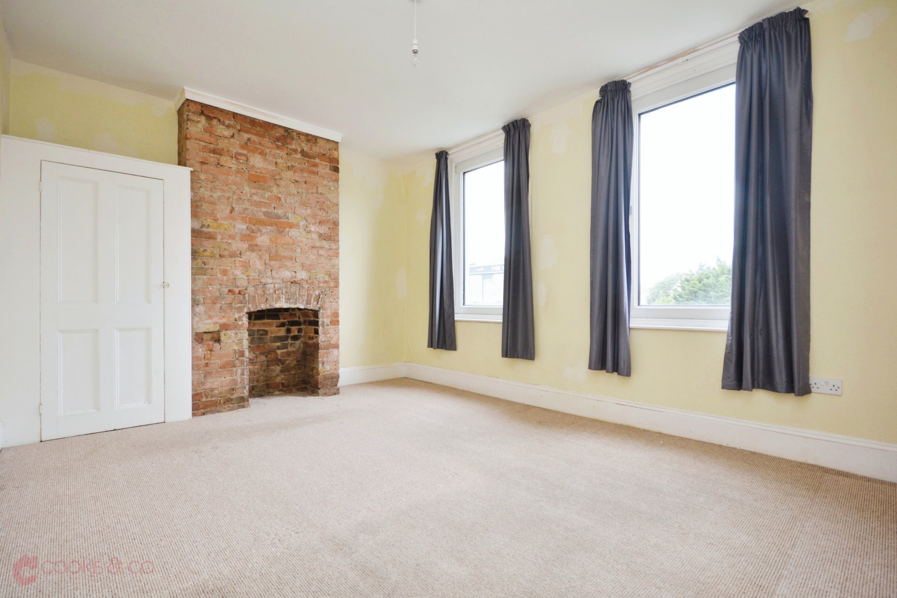 2 Bedroom Terraced House For Sale At Vale Road Ramsgate Kent £250,000