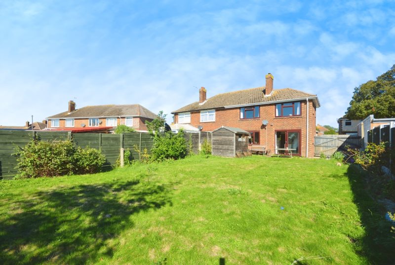 3 Bedroom Semi Detached House For Sale At Helvellyn Avenue Ramsgate