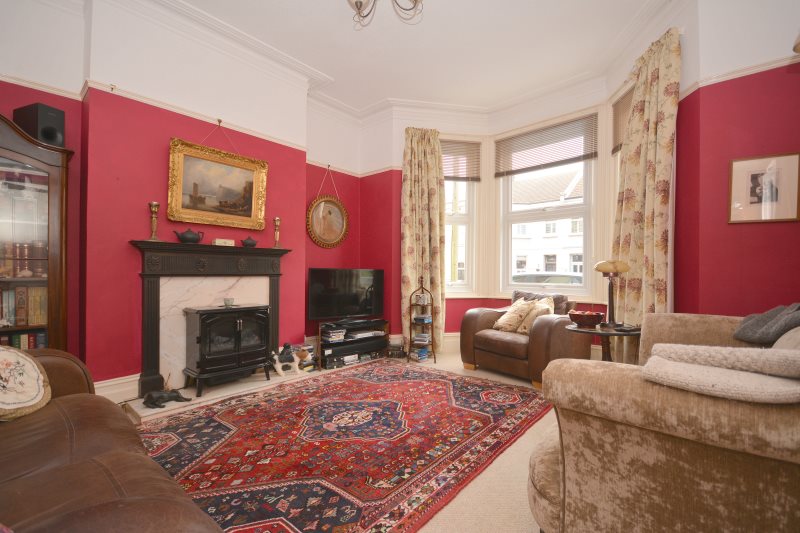 4 Bedroom Detached House For Sale At Prices Avenue Margate Kent £